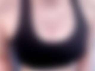 MadelaineCuria's Live Sex Cam Show