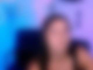 amalialowell's Live Sex Cam Show