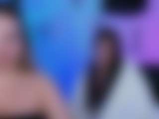 Live cam show with amalialowell - Upskirt on Camsoda