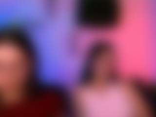Live cam show with amalialowell - Green Eyes on Mixed Magazine Live
