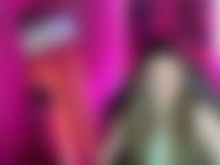 Live cam show with Ave - Roleplay on Camming Site