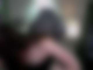 Live cam show with Ave - Tongue on CamSodaAdn