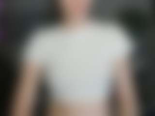 Live cam show with Ave - Upskirt on Milfs Live
