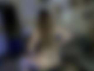 Live cam show with Ave - Upskirt on livesuperchat.net