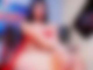 Live cam show with Brittany-Rosee - Smoking on sexylive.show