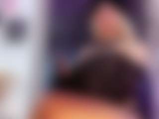 Live cam show with Brittany-Rosee - Tease on crypto-cams