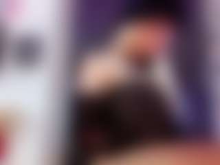 Live cam show with Brittany-Rosee - Lean on Camsoda