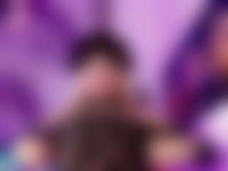 Live cam show with Brittany-Rosee - Lean on StripNow