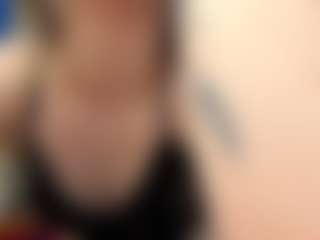 RobbynOkihara's Live Sex Cam Show
