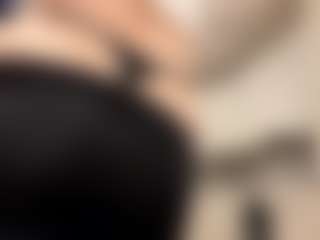 RobbynOkihara's Live Sex Cam Show