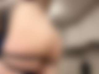 RobbynOkihara's Live Sex Cam Show
