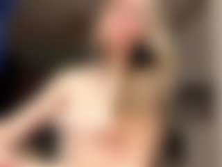 RobbynOkihara's Live Sex Cam Show