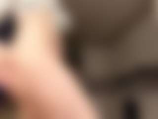 Live cam show with RobbynOkihara - Natural on Camsoda