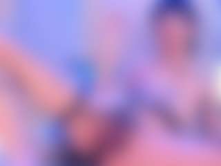 Live cam show with calioperoux - Petite on Milfs Live