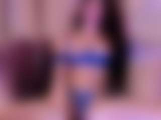 Live cam show with KendallRogers - Drinking on StripNow