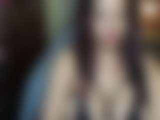 Live cam show with RachellPark - Facial Piercings on AdultVida.com