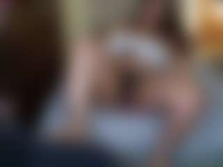 Live cam show with RachellPark - Striptease Granny on Camsoda
