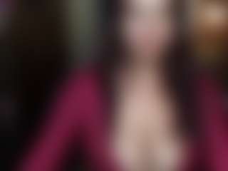 Live cam show with RachellPark - Striptease Granny on boobsie.com