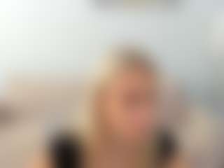 Live cam show with Silen - Hairy Pussy on liverealitysex.com