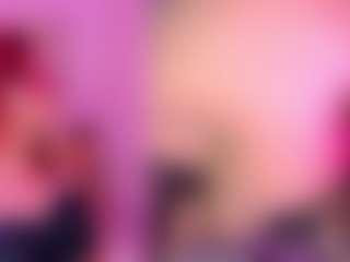 Live cam show with DannaScully - Flashing on Dolls Live