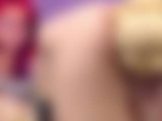 Live cam show with DannaScully - Bedroom MILF on Camsoda