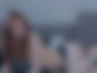 Live cam show with Mozelle - Tiny Tits on SquirtSoMuch