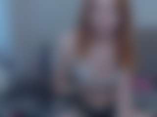 Live cam show with Mozelle - Spy on Chatstar