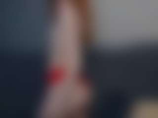 Live cam show with Mozelle - Bitch on liverealitysex.com