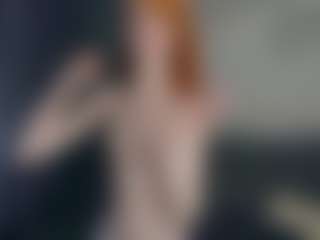Live cam show with Mozelle - Spy on camgirlchat.live