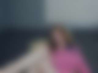 Live cam show with Mozelle - Bitch on CSO-WL