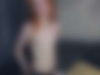 Live cam show with Mozelle - Pantyhose on TeamSkeetLive