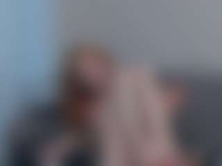 Live cam show with Mozelle - Hairy Armpits on Strip Flash - Live Sex Shows