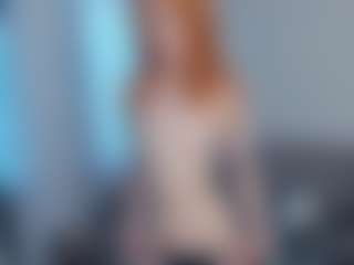 Live cam show with Mozelle - Petite on Cam Slut