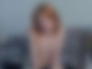 Live cam show with Mozelle - Princess on SpankPalCams