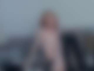 Mozelle's Live Sex Cam Show