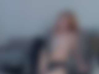 Mozelle's Live Sex Cam Show
