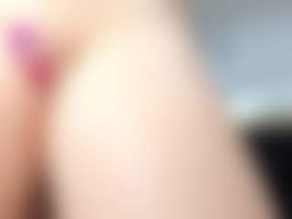 Live cam show with ALICIATARLY - Skinny on Ass Tok