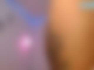 alisha4's Live Sex Cam Show