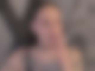 Live cam show with Annyy-Thompson - Old on CamClone