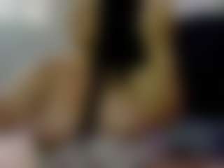 Spettacolo in cam dal vivo con Ava-ryd - Public Mature su Camsoda