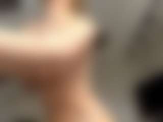 Kira's Live Sex Cam Show