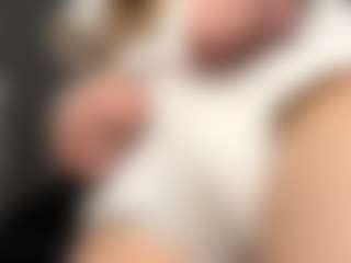 Kira's Live Sex Cam Show