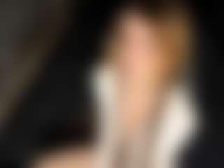 Live cam show with Kira - Public Red Hair on sexylive.show