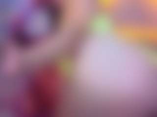 Live cam show with Clhoe-B - Brown Hair on milfzrlive.com
