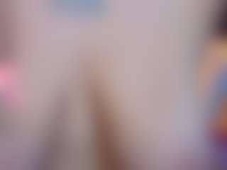 Live cam show with Clhoe-B - Hairy Pussy Brown Hair on sexylive.show