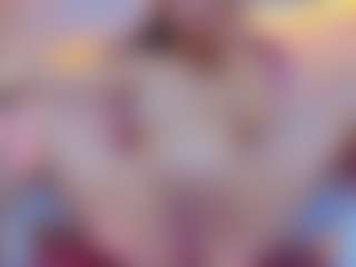 CLHOEBOOBS's Live Sex Cam Show