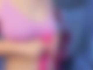 CLHOEBOOBS's Live Sex Cam Show