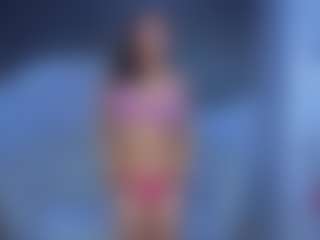 CLHOEBOOBS's Live Sex Cam Show
