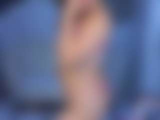 CLHOEBOOBS's Live Sex Cam Show