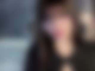 Live cam show with Elizabeth-T - Nipple Piercings on Porn Luv